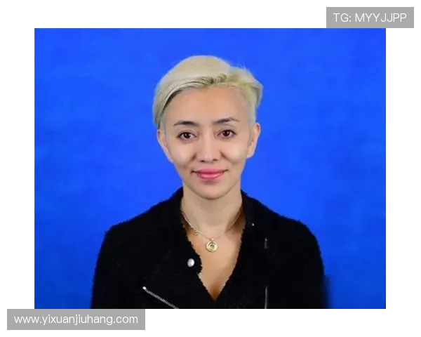 攀岩之路：张丽如何在高峰与挑战中塑造自我人生